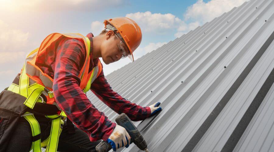 Professional gutter cleaning in Bend, OR